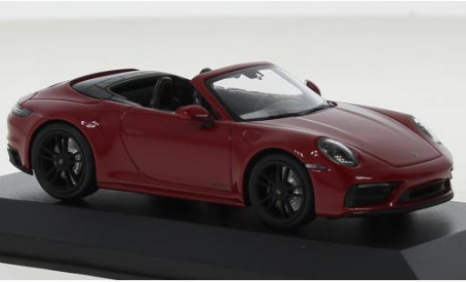 Modelauto Porsche 911 GTS 991 Carrera Cabriolet rood 2022 1/43 Minichamps
