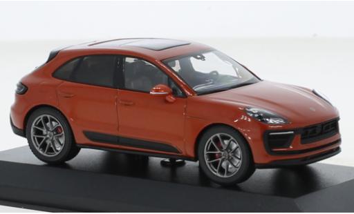 Modelauto Porsche Macan S III metallic oranje 2022 1/43 Minichamps