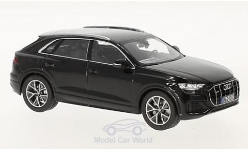 Modelauto Audi Q8 suv metallic zwart 2018 1/43 Norev