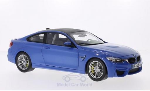 Modelauto Bmw M4 Coupe metallic blauw/carbon 2014 1/18 Paragon