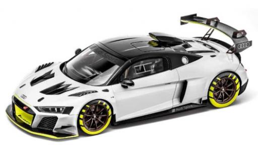 Modelauto Audi R8 lms GT2 metallic grijs/Dekor 2020 v&Atilde;&copy;hicule de pr&Atilde;&copy;sentation 1/18 Spark