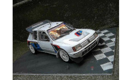 Peugeot 205 Turbo 16 1/18 Solido presentation rallye T16 modelauto