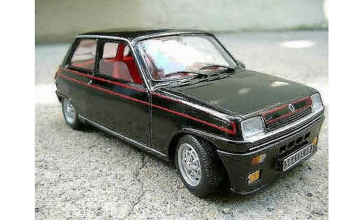 Renault 5 Alpine 1/18 Solido turbo zwart modelauto