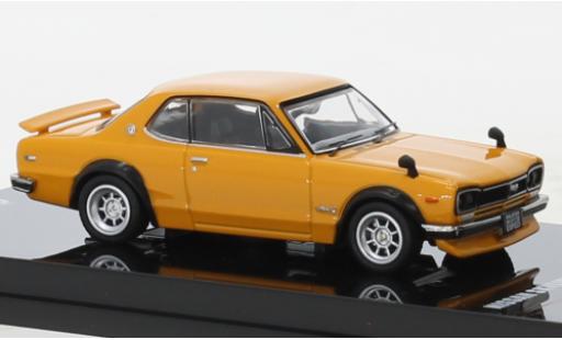 Modelauto Nissan Skyline 2000 GT-R (KPGC110) oranje RHD 1/64 INNO64