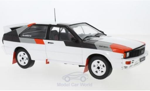 Modelauto Audi Quattro rallye wit/Dekor 1982 Rally Spec 1/18 IXO