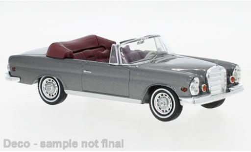 Modelauto Mercedes 280 Base SE 3.5 (W111) metallic grijs 1969 1/43 IXO