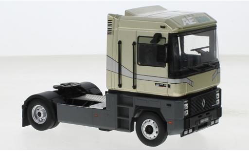 Modelauto Renault Magnum AE 520 Ti metallic beige 1994 1/43 IXO