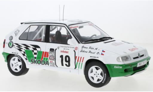 Modelauto Skoda Felicia Kit Car No.19 Rally WM Tour de Corse 1995 1/18 IXO