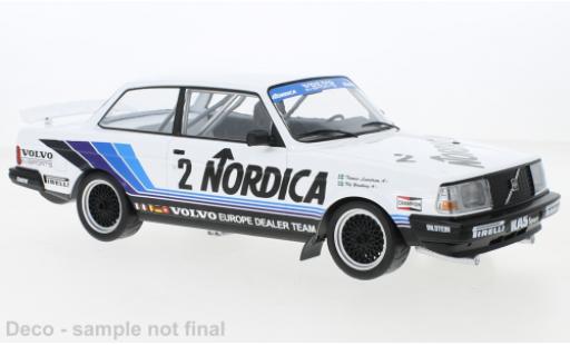 Modelauto Volvo 240 Turbo No.2 Europe Dealer Team Nordica ETCC Br&Atilde;&frac14;nn 1986 1/18 IXO