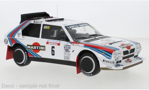 Modelauto Lancia Delta S4 No.6 Martini Racing Martini Tour de Corse 1986 M.Biasion/T.Siviero 1/18 IXO