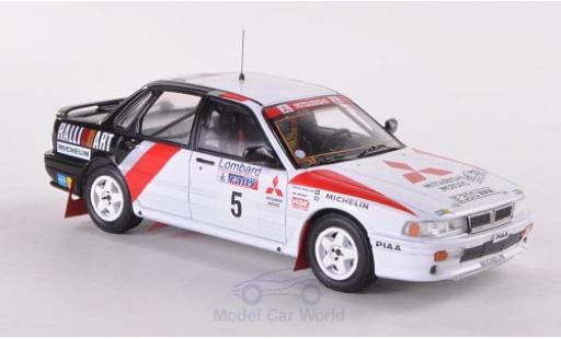 Modelauto Mitsubishi Galant VR4 VR-4 Ralliart RAC Rally 1988 1/43 IXO