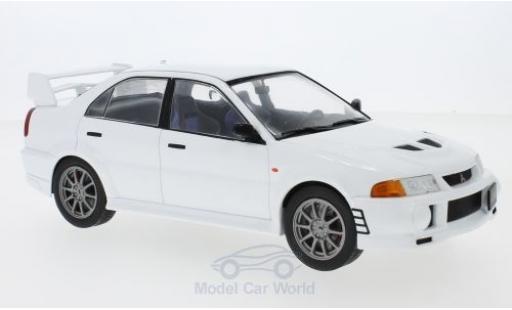 Modelauto Mitsubishi Lancer Evolution VI RS wit 1998 1/18 IXO