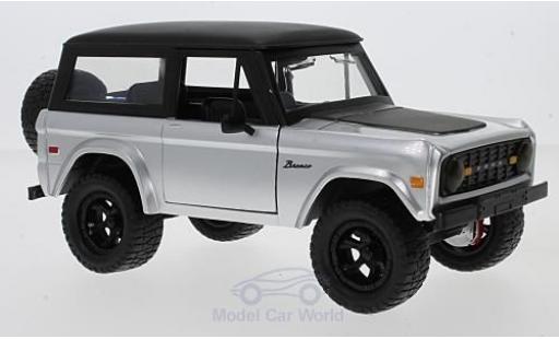 Modelauto Ford Bronco Wagon grijs/zwart 1973 met Tuningr&Atilde;&curren;dern 1/24 Jada Toys