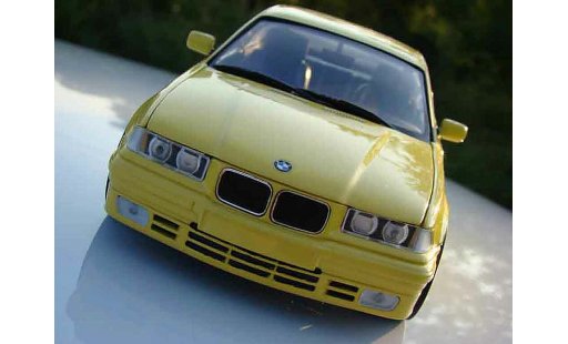 Bmw 325 kit m3 1/18 Ut Models E36 e36 coupe geel kitee modelauto