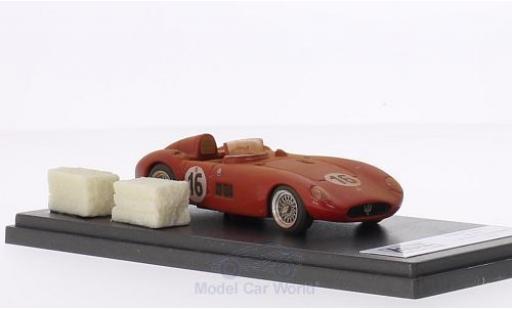 Modelauto Maserati 300 Base S RHD No.16 24h Le Mans 1955 Fahrzeug met Rennspuren inklusive 2 Strohballen L.Musso/P.Valenzano 1/43 Jolly Model