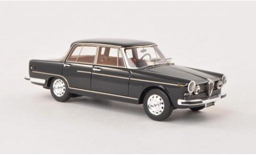 Modelauto Alfa Romeo 2600 berline Berlina zwart 1962 zonder Vitrine 1/43 Kess