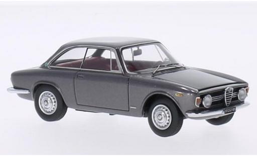 Modelauto Alfa Romeo Giulia sprint gt Velcoce 1.6 metallic grijs 1966 1/43 Kess