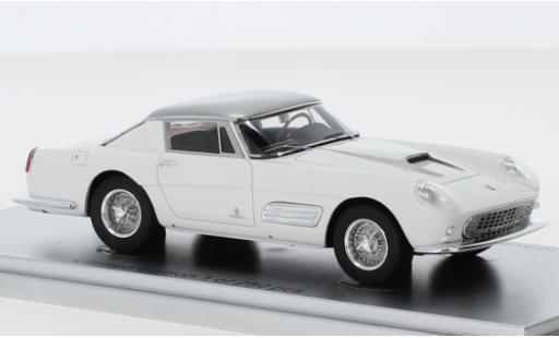 Modelauto Ferrari 410 Series III Superamerica Pininfarina Coupe wit/grijs 1958 1/43 Kess