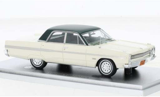 Modelauto Plymouth Fury Base 4-Door Sedan beige/groen 1968 1/43 Kess