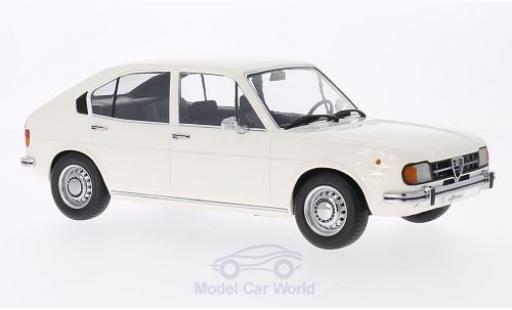 Modelauto Alfa Romeo Alfasud 1.3 ti wit T&Atilde;&frac14;ren en Hauben sind nicht zu &Atilde;&para;ffnen 1/18 KK Scale