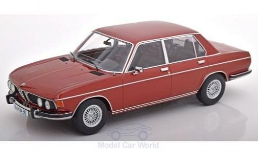 Modelauto Bmw 3.0 berline S (E3) metallic rood 1971 1/18 KK Scale
