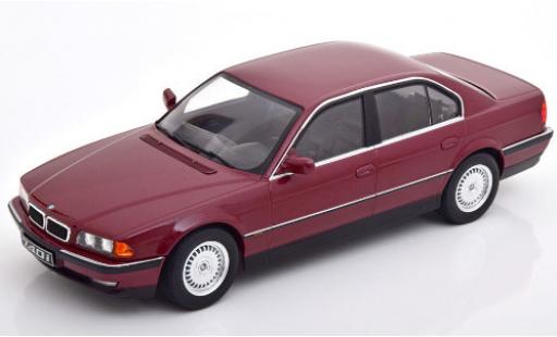 Modelauto Bmw 740 E38 i () metallic rood 1994 1/18 KK Scale