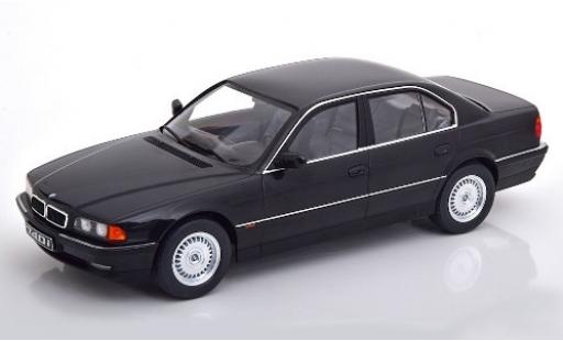 Modelauto Bmw 740 E38 i () metallic zwart 1994 1/18 KK Scale