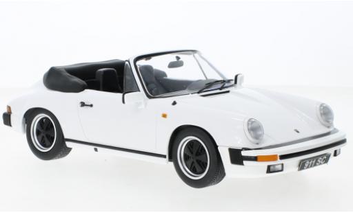 Modelauto Porsche 911 SC wit 1983 1/18 KK Scale