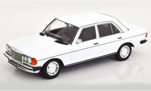 Modelauto Mercedes 230 Coupe E (W123) wit 1975 1/18 KK Scale