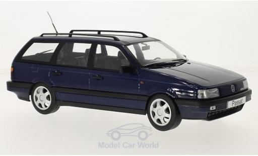 Modelauto Volkswagen Passat B3 Variant blauw 1988 1/18 KK Scale
