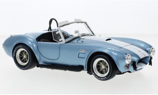 Modelauto Shelby Cobra 427 S/C metallic blauw clair/wit 1/18 Kyosho