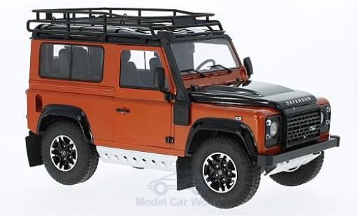 Modelauto Land Rover Defender 90 Adventure metallic oranje/zwart 1/18 Kyosho