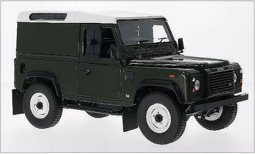 Land Rover Defender 90 1/18 Universal Hobbies County Hardtop groen/wit RHD 2004 modelauto