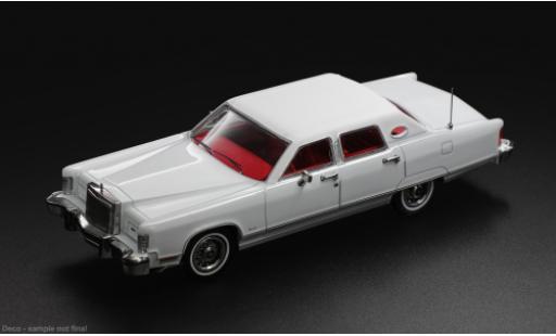 Modelauto Lincoln Continental 1979 wit 1/64 Sun Star