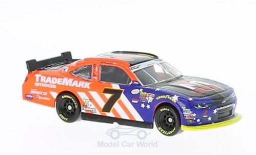Modelauto Chevrolet Camaro RS No.7 JR Motorsports Brandt TradeMark Nitrogen Nascar 2016 J.Allgaier zonder Vitrine 1/64 Lionel Racing