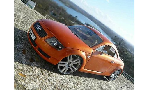 Audi TT coupe 1/18 Revell s-line oranje jantes 19 pouces modelauto