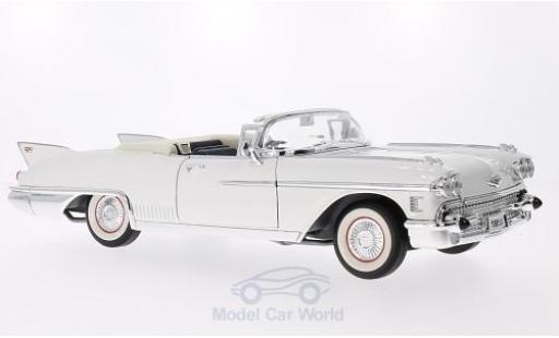 Modelauto Cadillac Eldorado Biarritz wit 1958 1/18 Lucky Die Cast