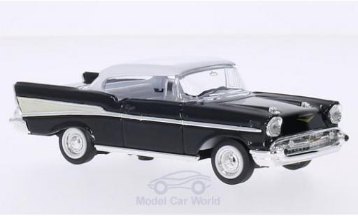 Modelauto Chevrolet Bel Air Coupe zwart/wit 1957 zonder Vitrine 1/43 Lucky Die Cast