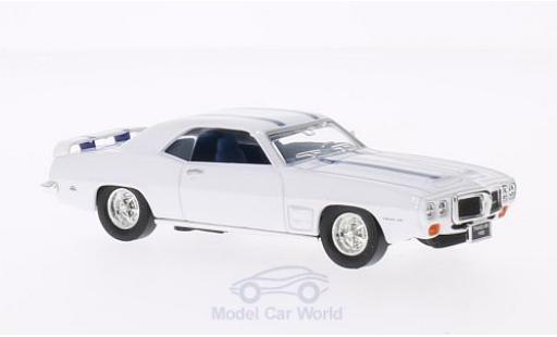 Modelauto Pontiac Firebird 1969 Trans Am wit met blauwen strepen zonder Vitrine 1/43 Lucky Die Cast