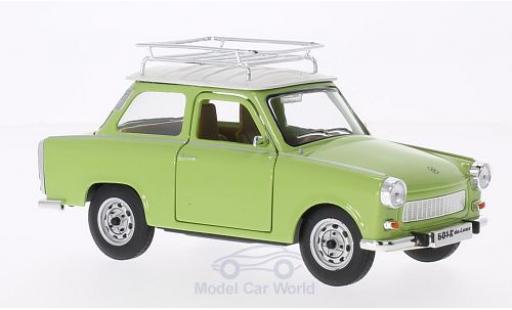 Modelauto Trabant 601 S Deluxe met dakgep&Atilde;&curren;cktr&Atilde;&curren;ger groen/wit 1/18 Lucky Die Cast