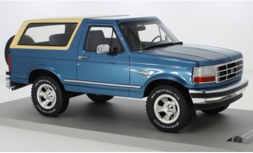 Modelauto Ford Bronco Wagon metallic blauw 1992 1/18 Lucky Step Models