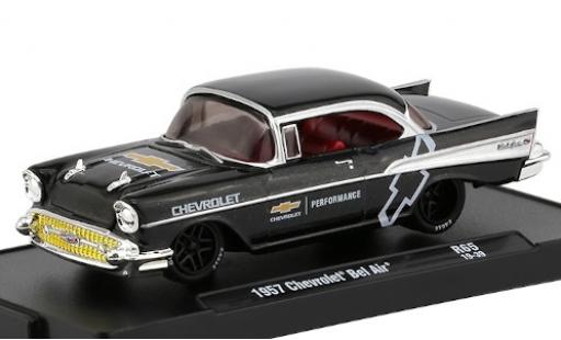 Modelauto Chevrolet Bel Air Coupe metallic zwart Performance 1957 1/64 M2 Machines