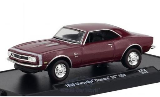 Modelauto Chevrolet Camaro SS 350 metallic rood/wit 1968 1/64 M2 Machines