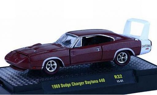 Modelauto Dodge Charger Daytona 440 metallic bruin/wit 1969 Detroit-Muscle Release 32 1/64 M2 Machines