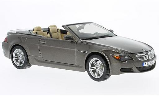 Modelauto Bmw M6 Cabriolet (E64) metallic bruin 1/18 Maisto