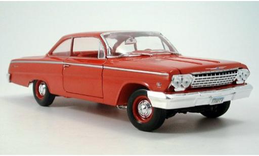 Modelauto Chevrolet Bel Air Coupe rood 1962 sans Vitrine 1/18 Maisto