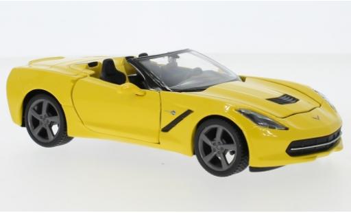 Modelauto Chevrolet Corvette Stingray (C7) Cabriolet geel 2014 1/24 Maisto