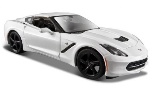 Modelauto Chevrolet Corvette Stingray (C7) wit 2014 1/24 Maisto