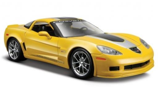Modelauto Chevrolet Corvette Z06 GT1 geel 2009 Commemorative Edition 1/24 Maisto