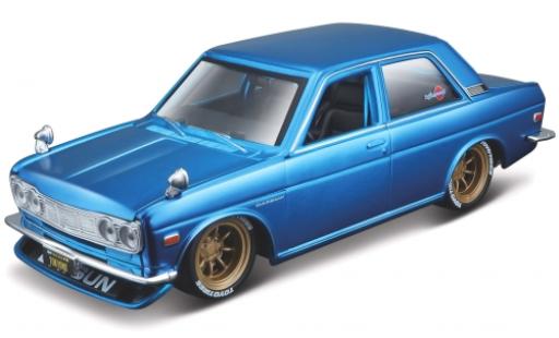 Modelauto Datsun 510 Sedan metallic blauw 1971 1/24 Maisto